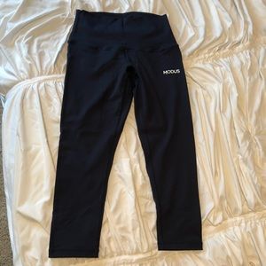 Dark Navy Modus Crop Legging